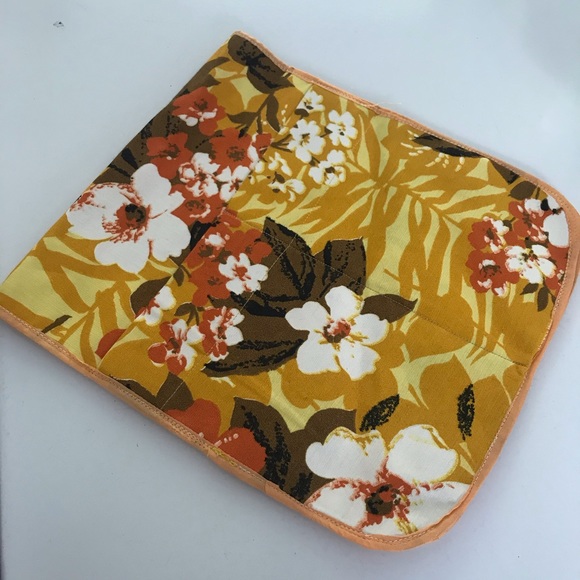 Handmade Pocket Organizer - Picture 1 of 7
